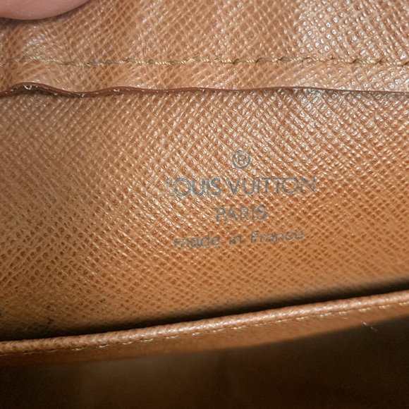 ❌SOLD❌1998 authentic Louis Vuitton Orsay Clutch with free wristlet replacement - Picture 15 of 17